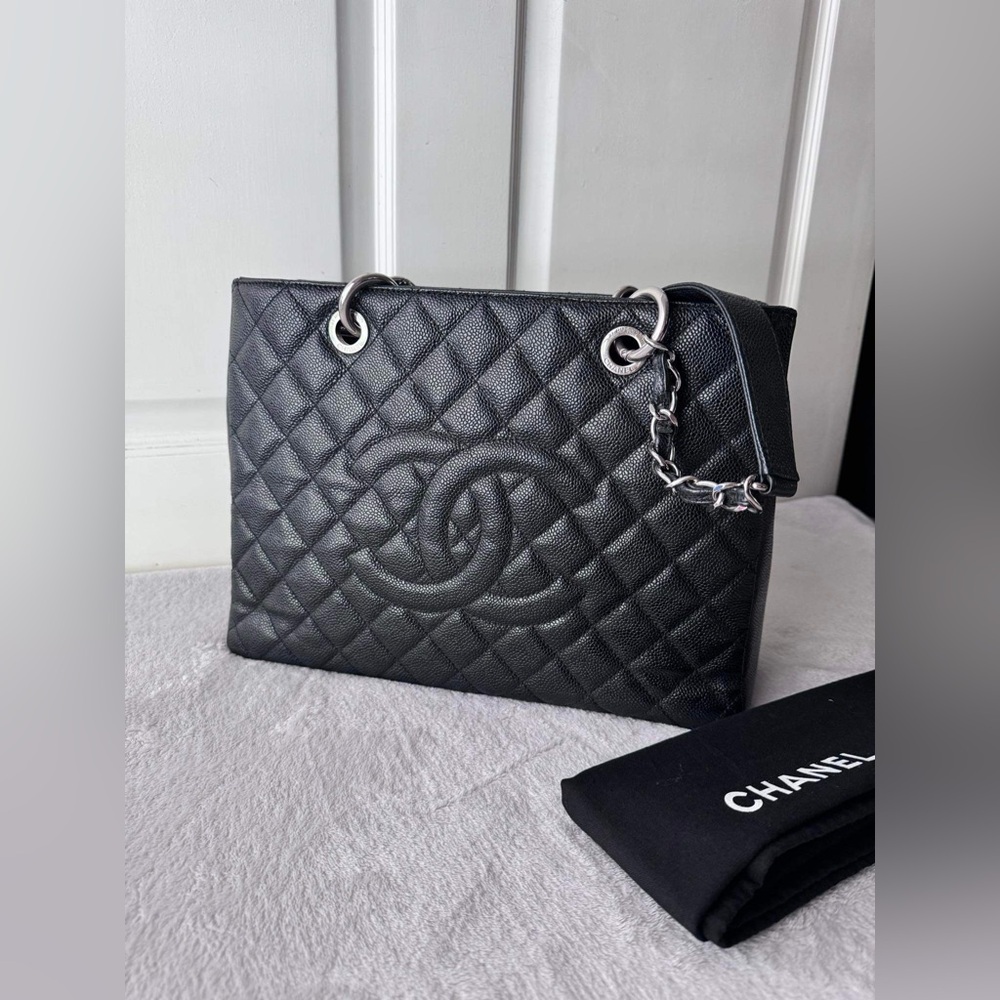 CHANEL GST Black Caviar SHW
